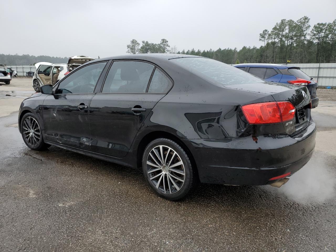 2014 Volkswagen Jetta - Image 2