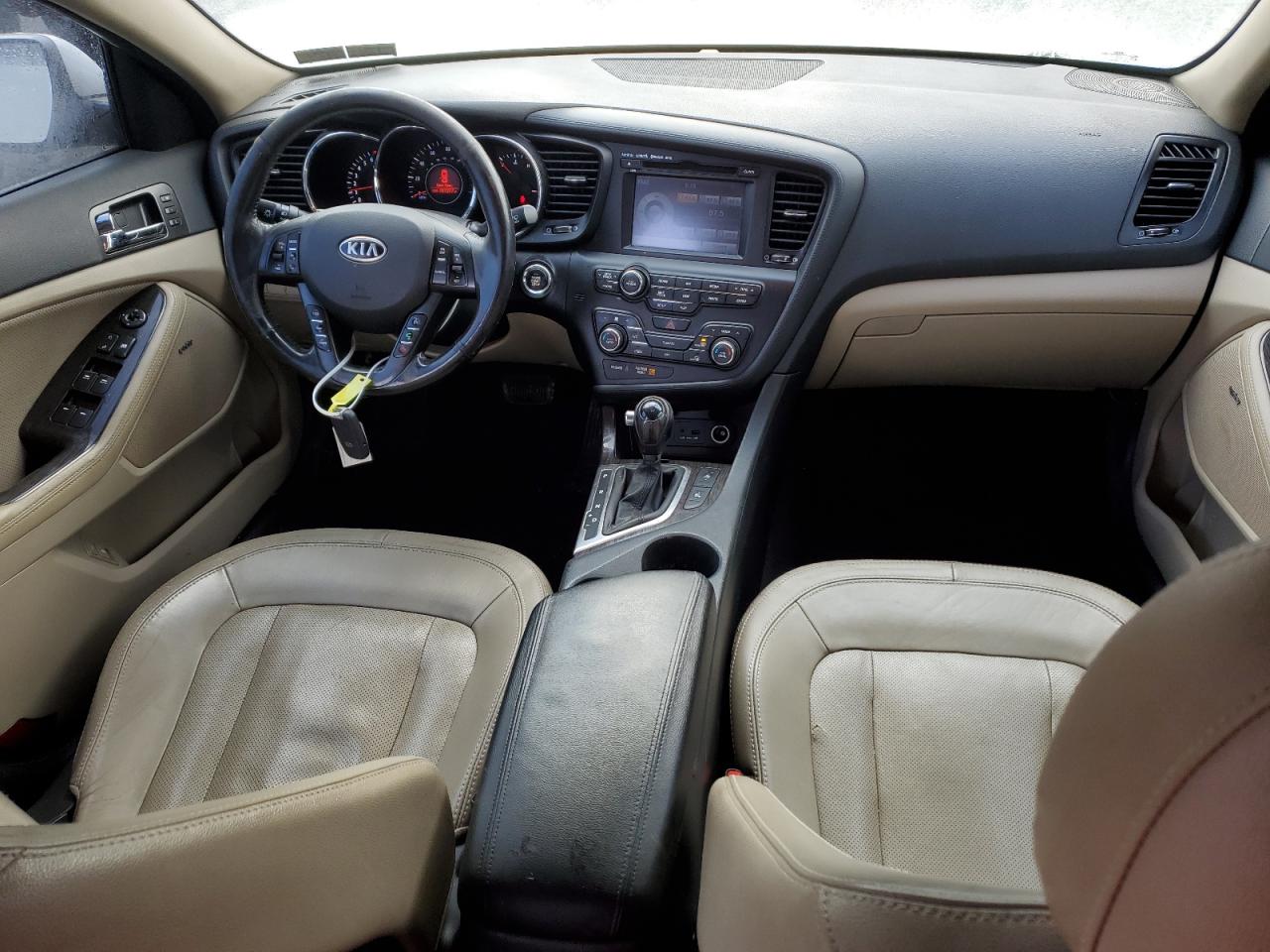 2011 Kia Optima - Image 8