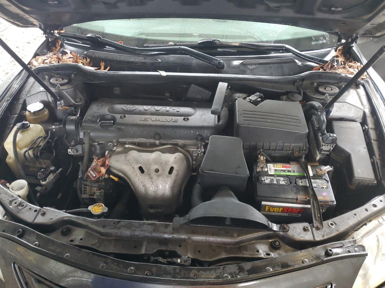 2009 Toyota Camry - Image 11
