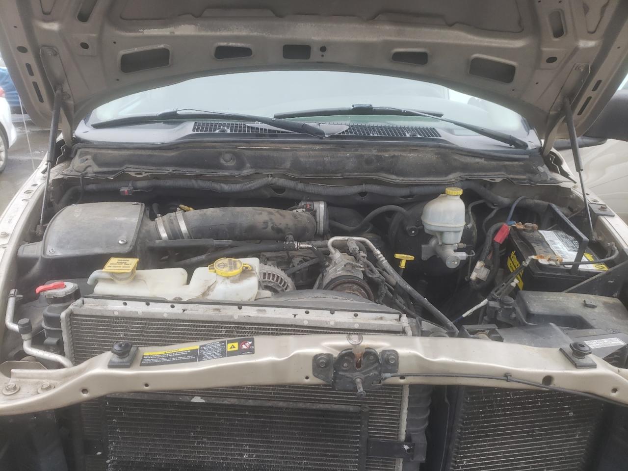 2005 Dodge RAM - Image 11