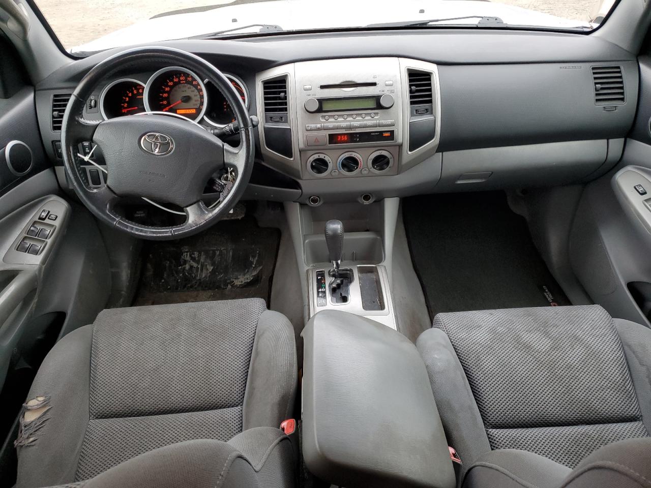 2005 Toyota Tacoma - Image 8