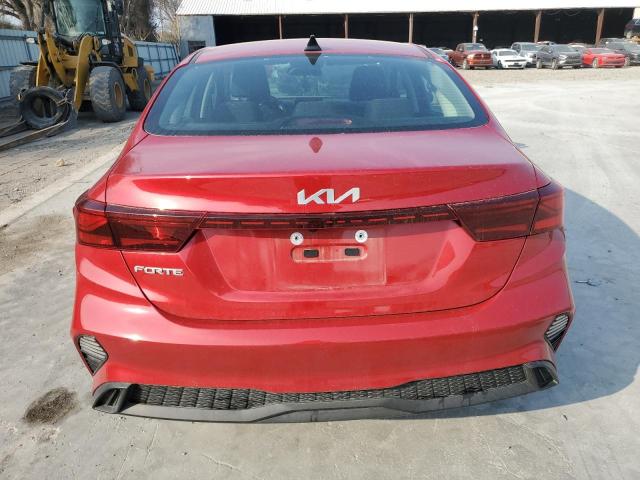  KIA FORTE 2022 Czerwony
