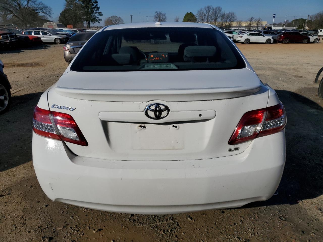 2010 Toyota Camry - Image 6