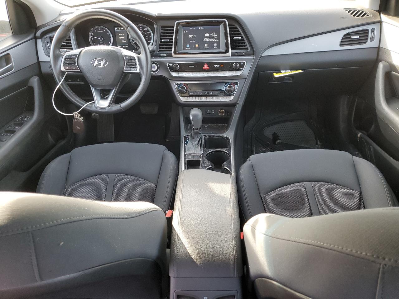 2019 Hyundai Sonata - Image 8
