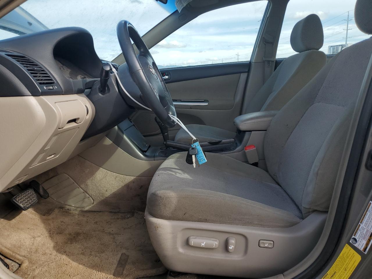 2005 Toyota Camry - Image 7