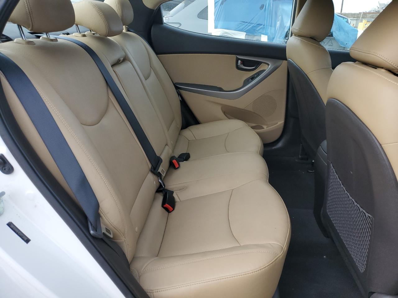 2012 Hyundai Elantra - Image 10