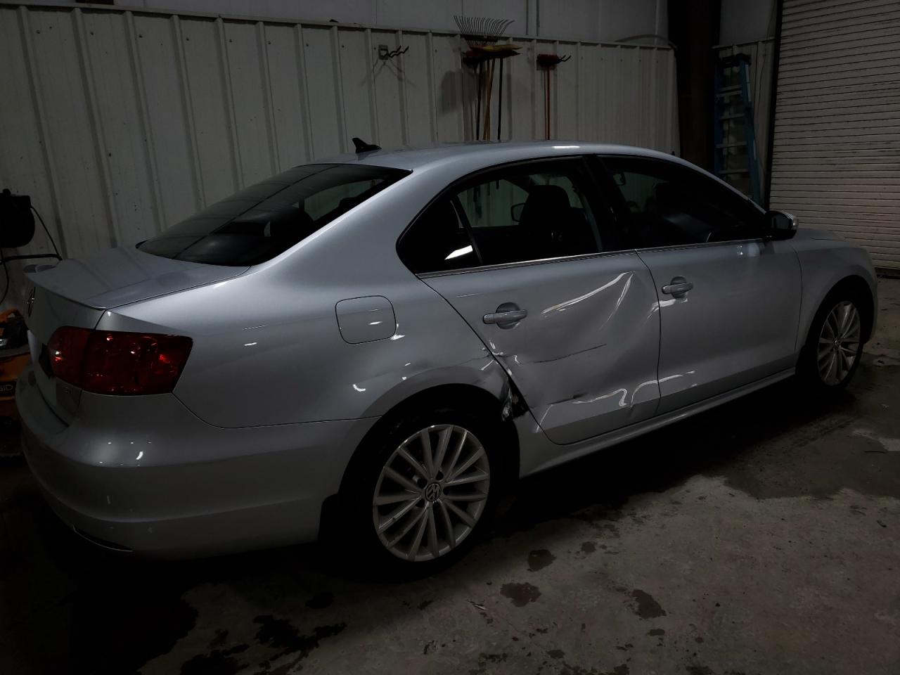 2014 Volkswagen Jetta - Image 3