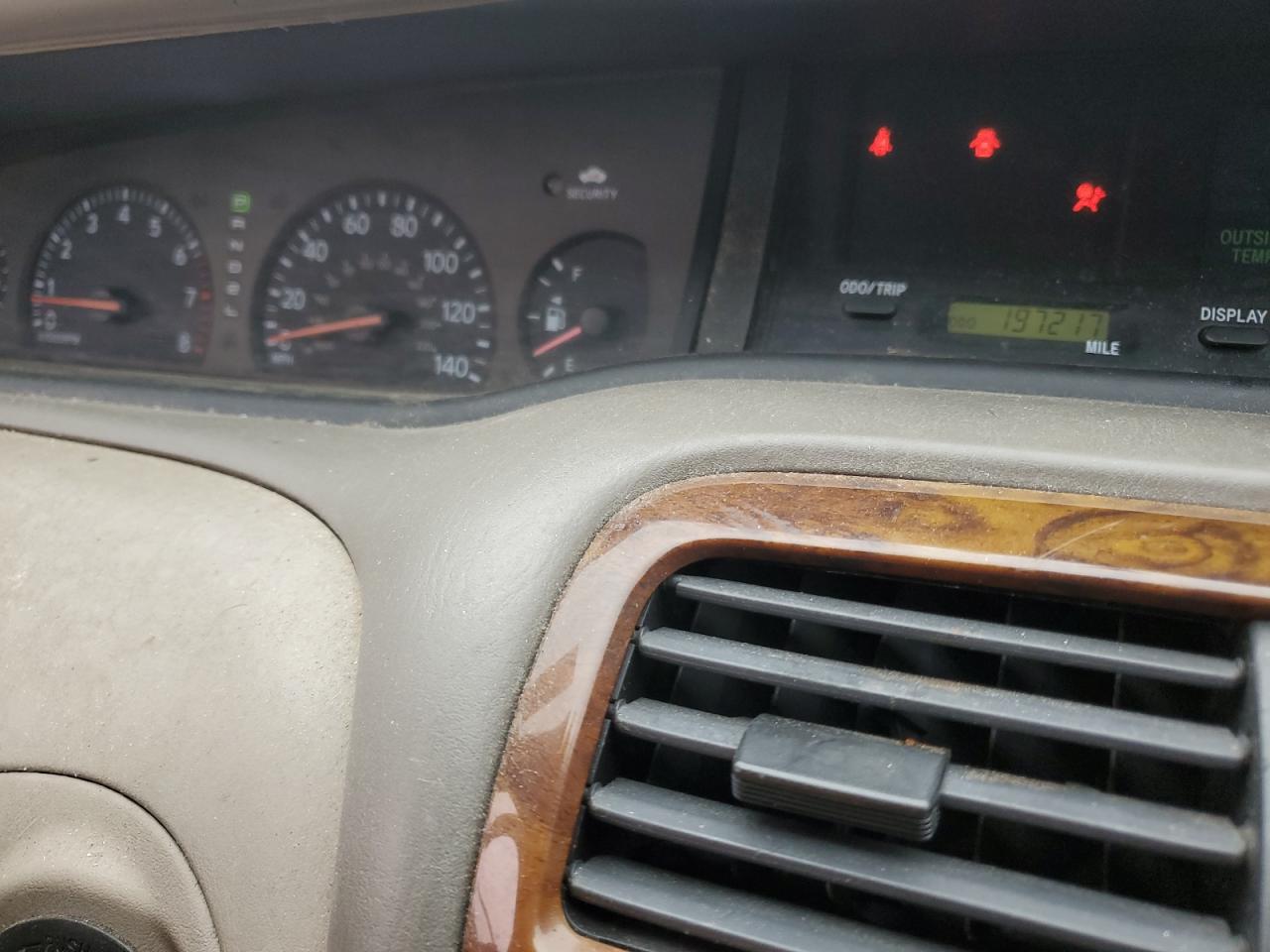 2003 Toyota Avalon - Image 9