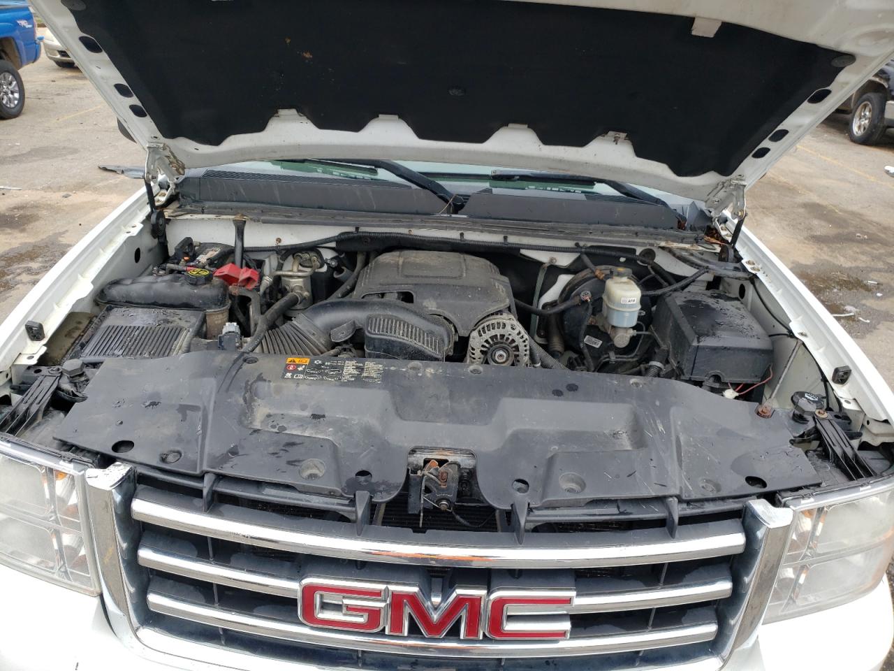 2013 GMC Sierra - Image 11