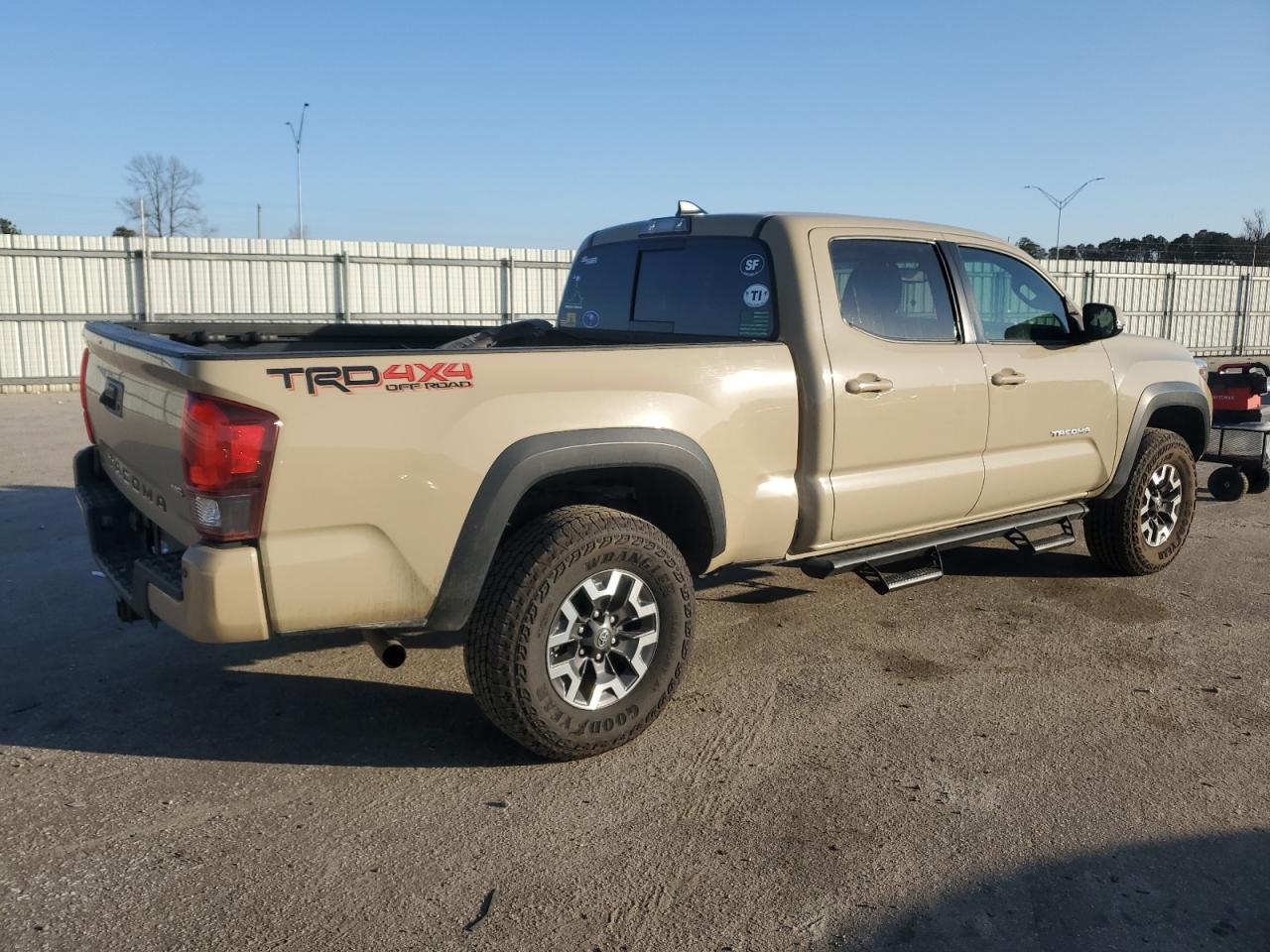 2019 Toyota Tacoma - Image 3