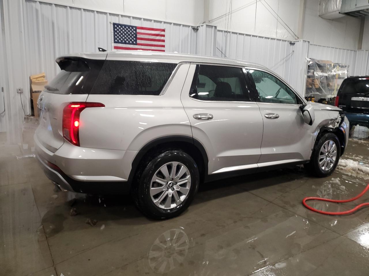 2024 Hyundai Palisade - Image 3