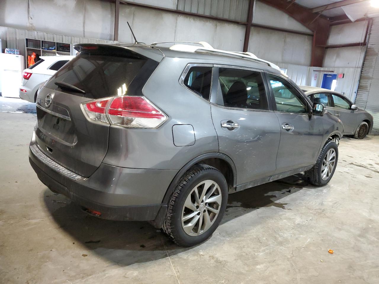 2015 Nissan Rogue - Image 3