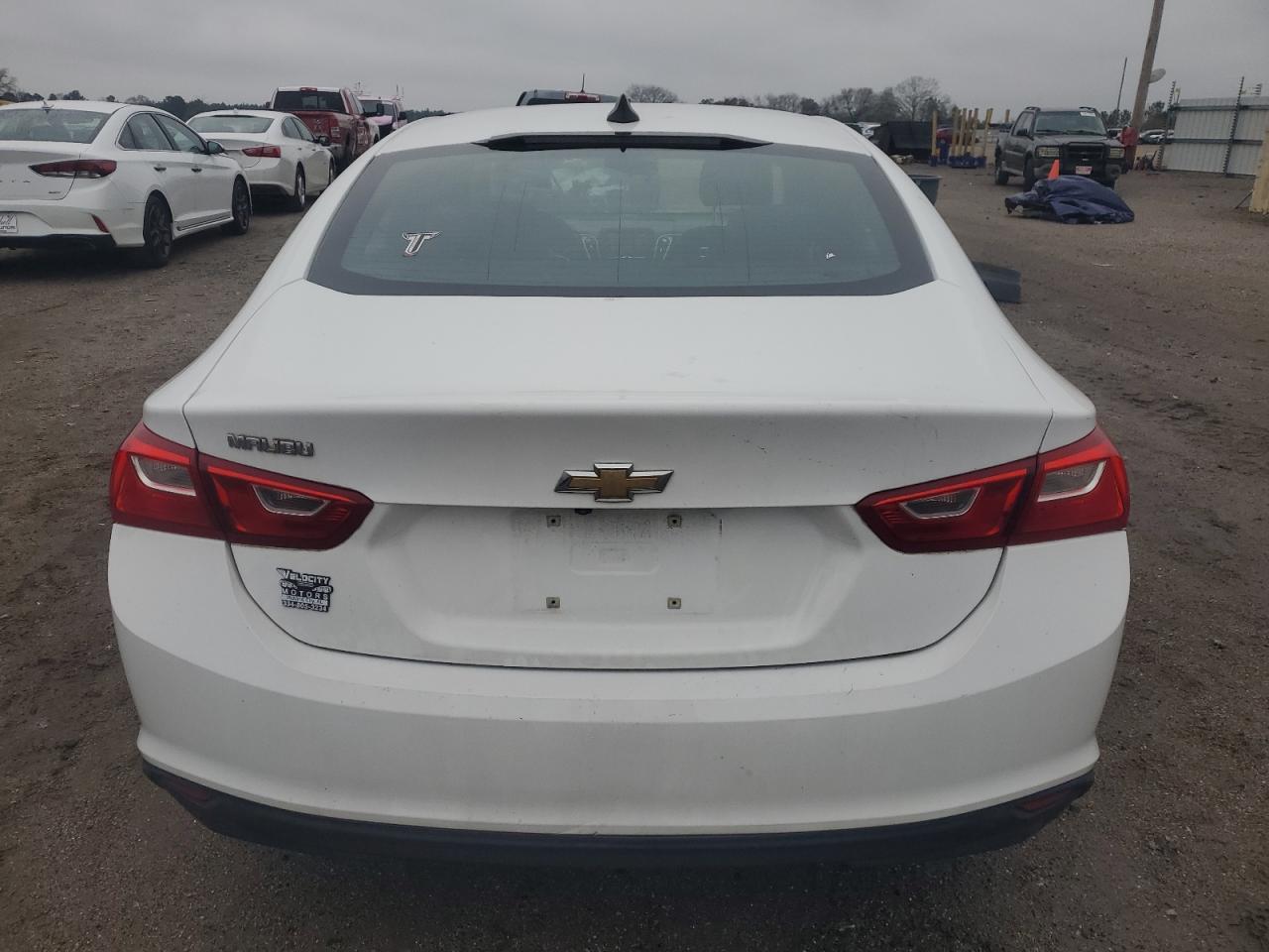 2017 Chevrolet Malibu - Image 6