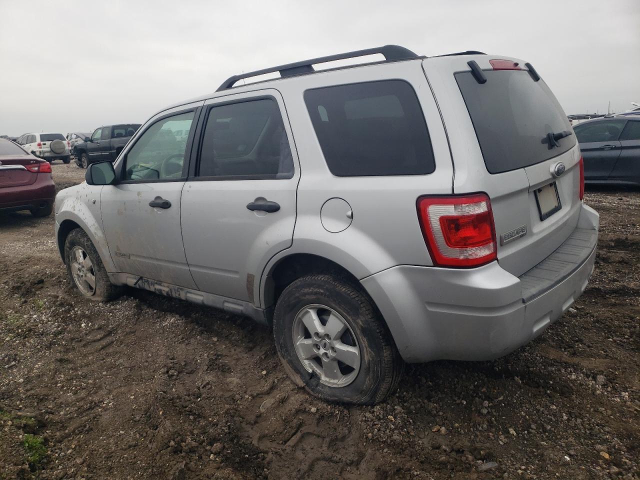 2008 Ford Escape - Image 2