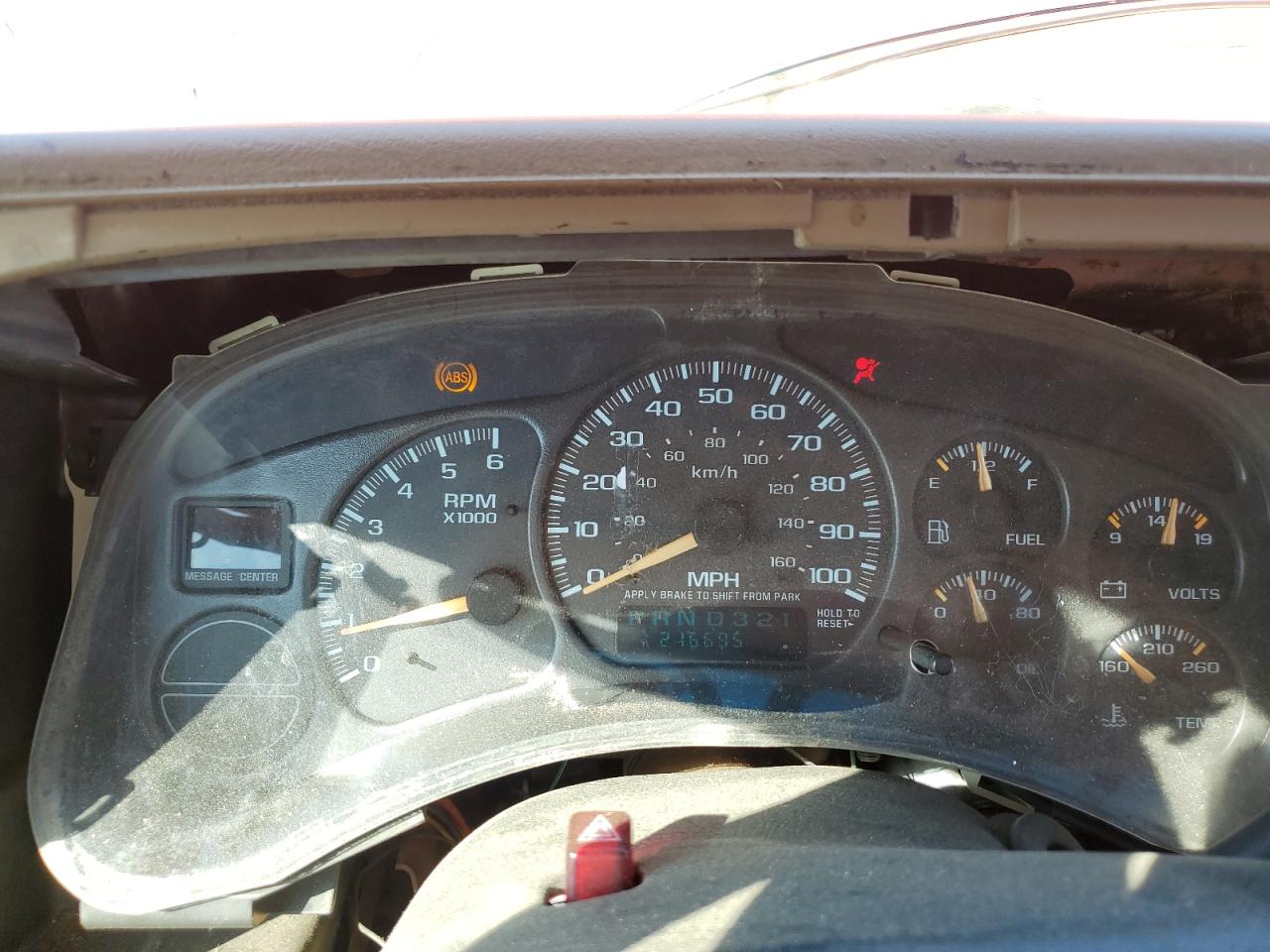 1999 Chevrolet Silverado - Image 9
