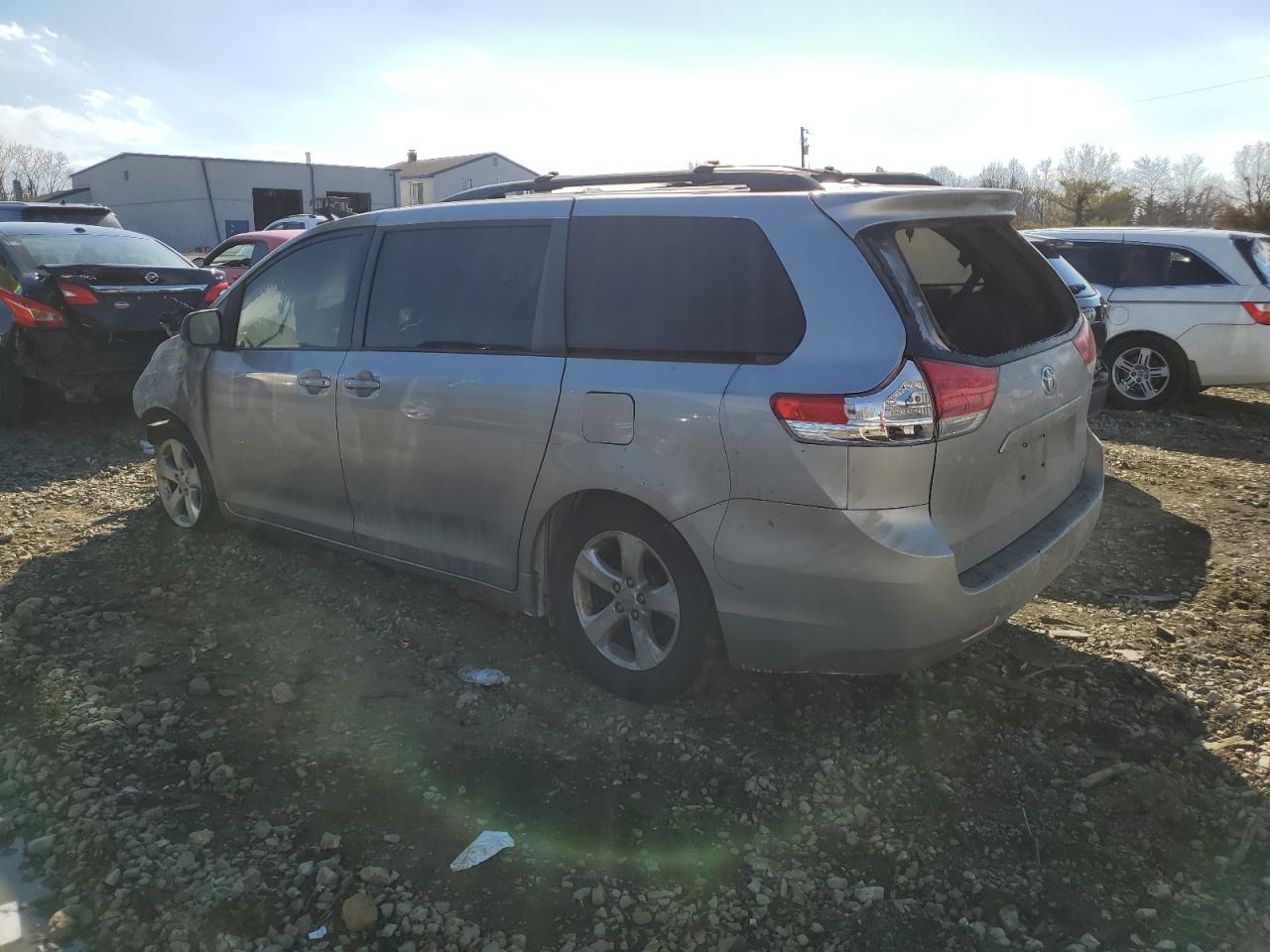 2011 Toyota Sienna - Image 2