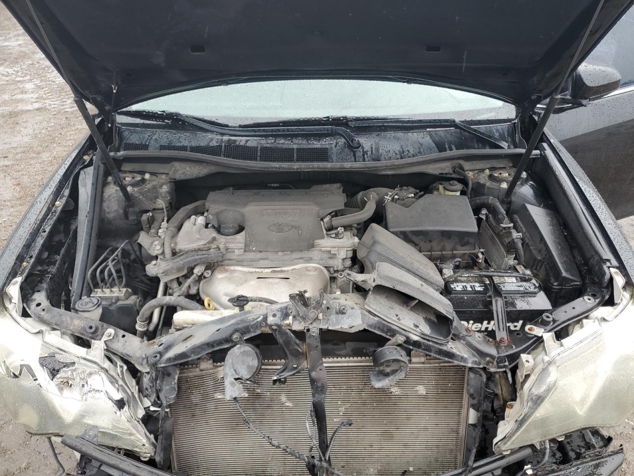 2014 Toyota Camry - Image 11