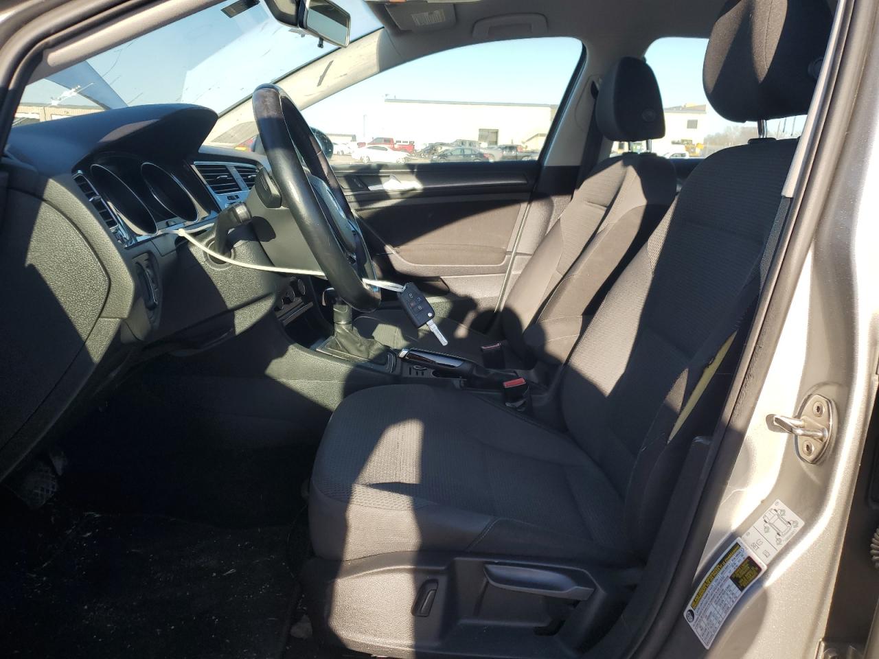 2019 Volkswagen Golf - Image 7