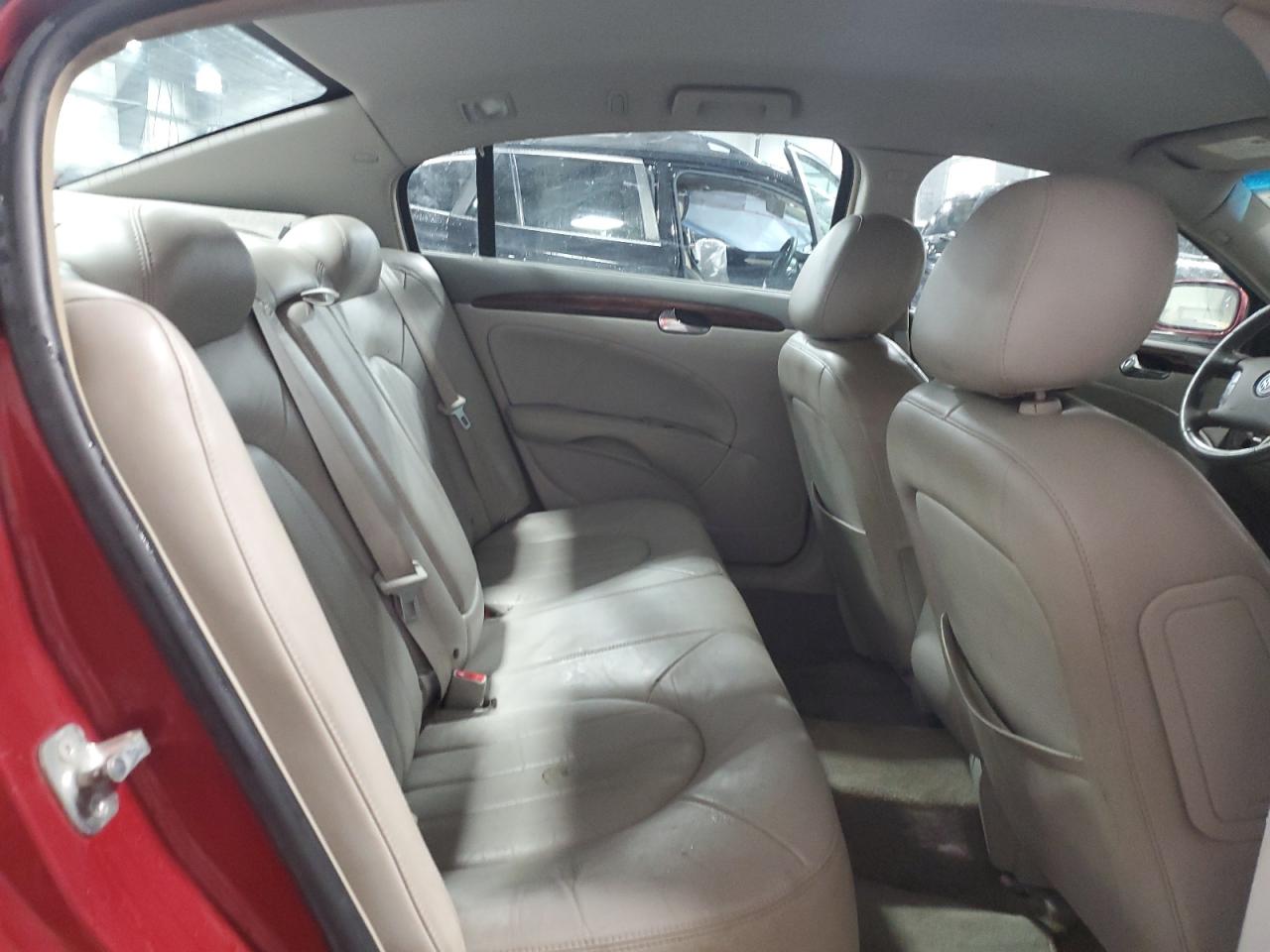 2011 Buick Lucerne - Image 10