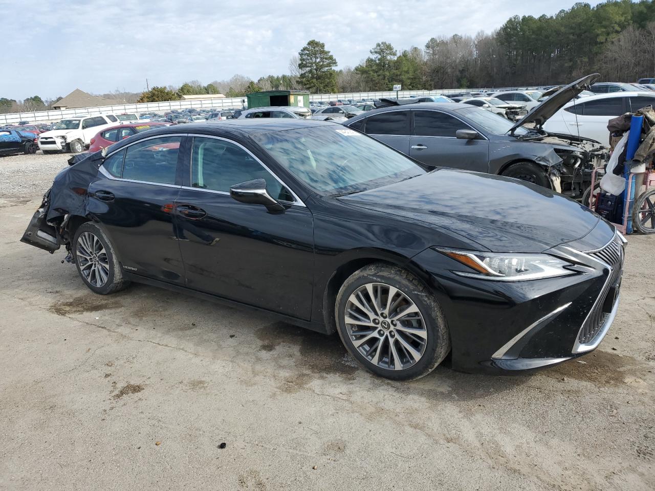 2021 Lexus ES - Image 4