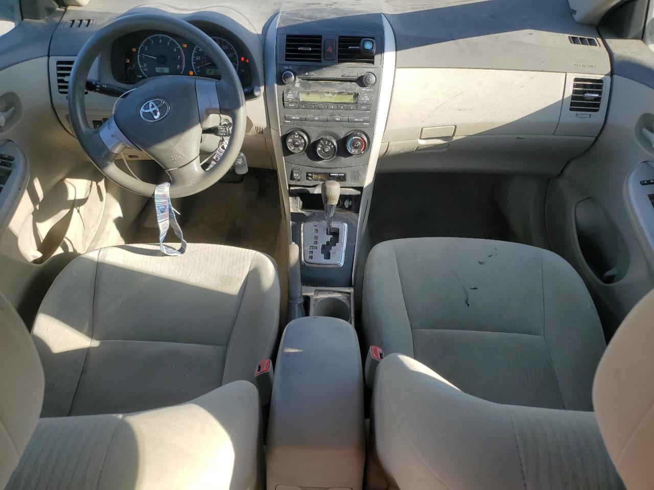 2010 Toyota Corolla - Image 8