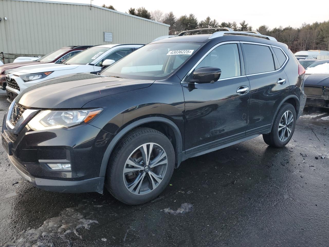 2019 Nissan Rogue - Image 1