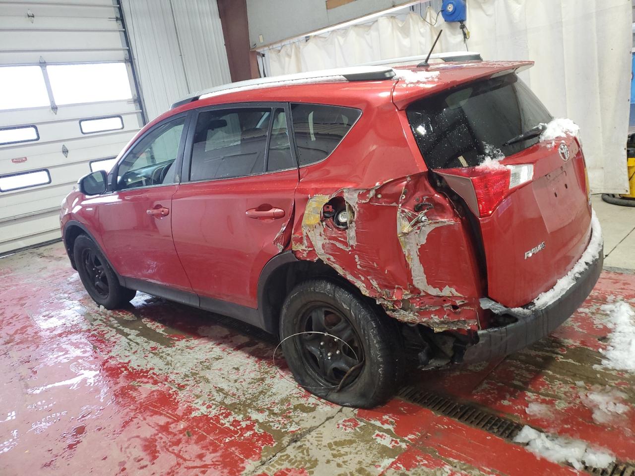 2015 Toyota RAV 4 - Image 2