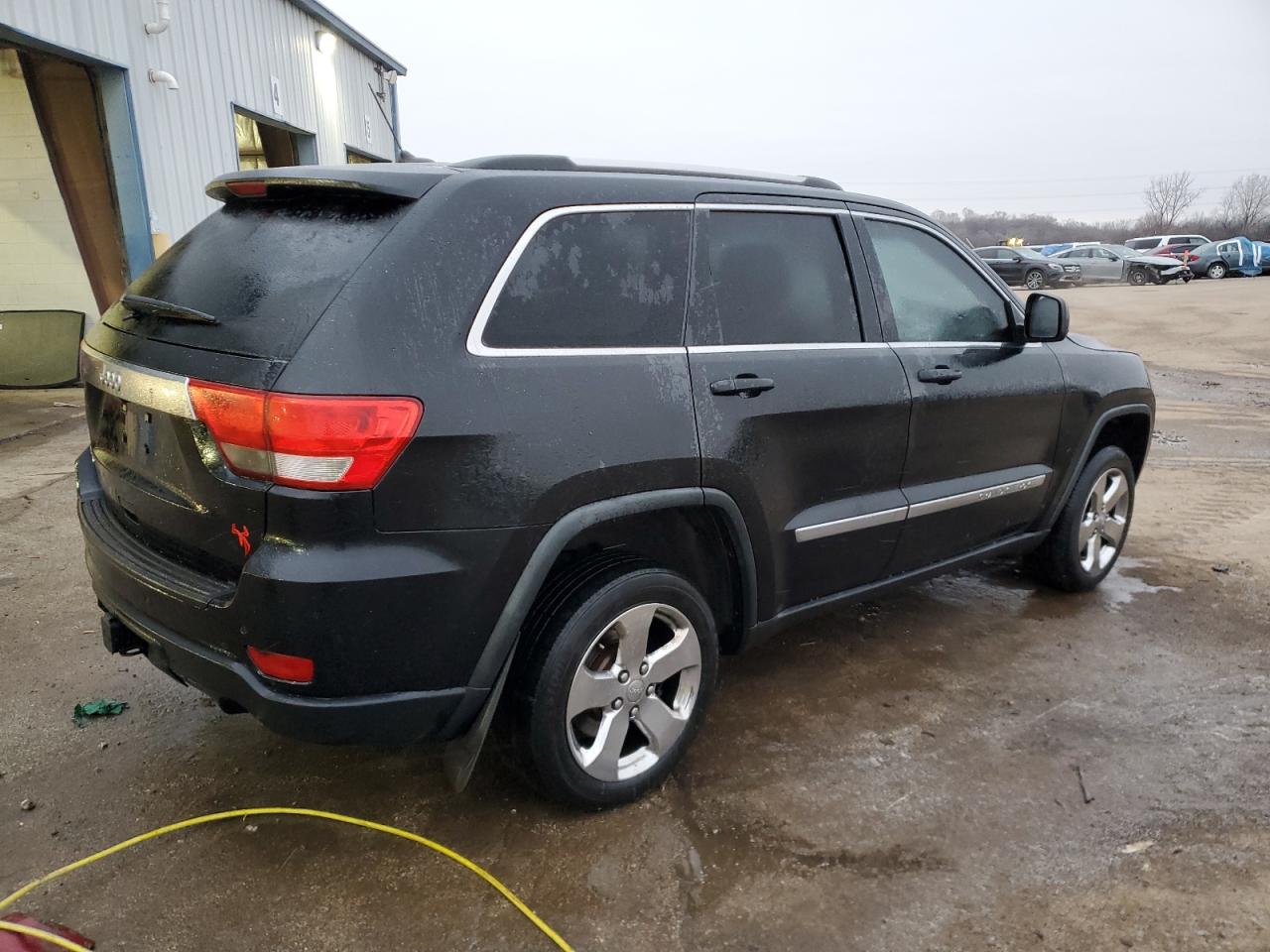 2011 Jeep Grand Cherokee - Image 3