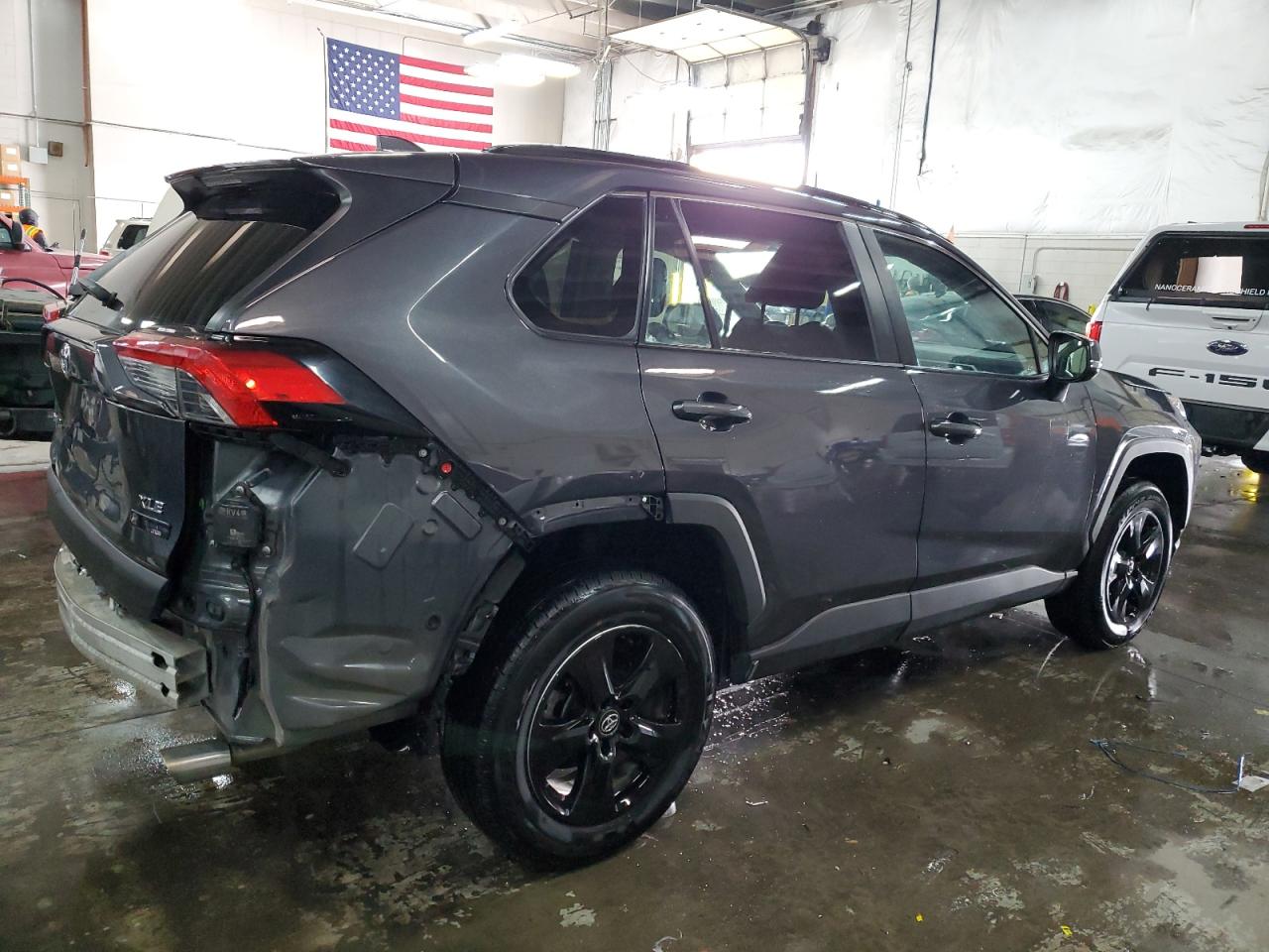 2021 Toyota RAV 4 - Image 3