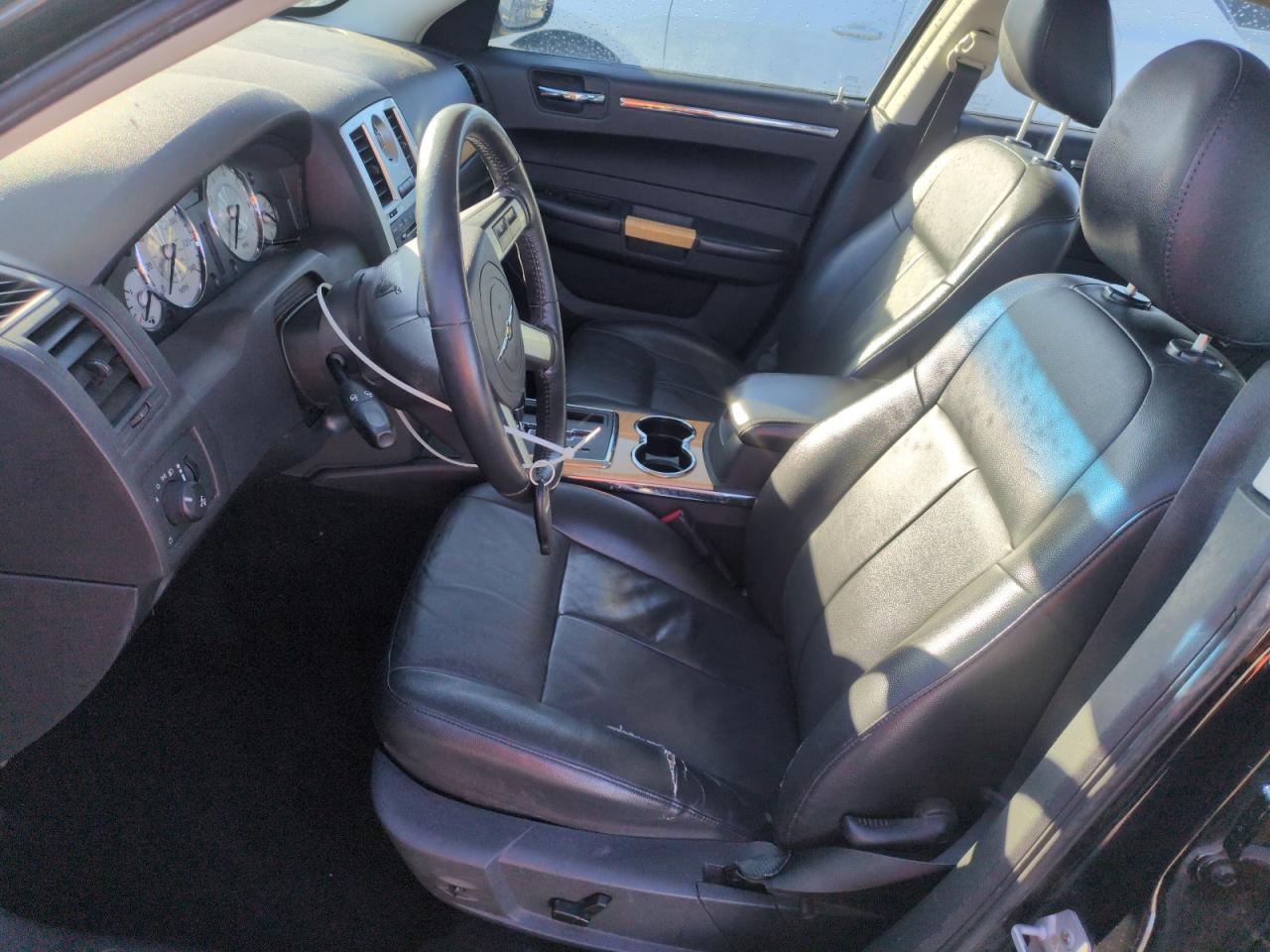 2008 Chrysler 300 - Image 7