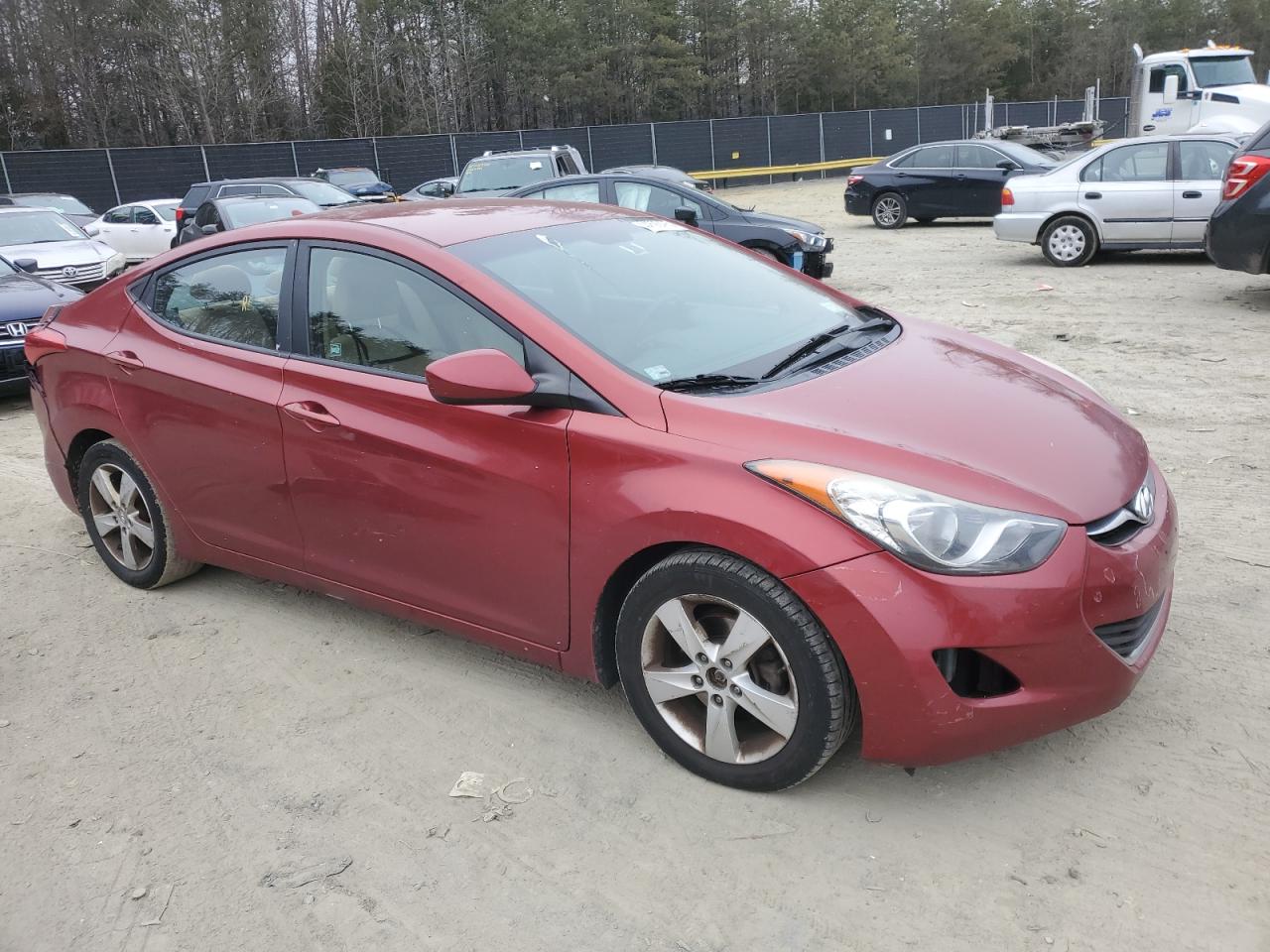 2013 Hyundai Elantra - Image 4
