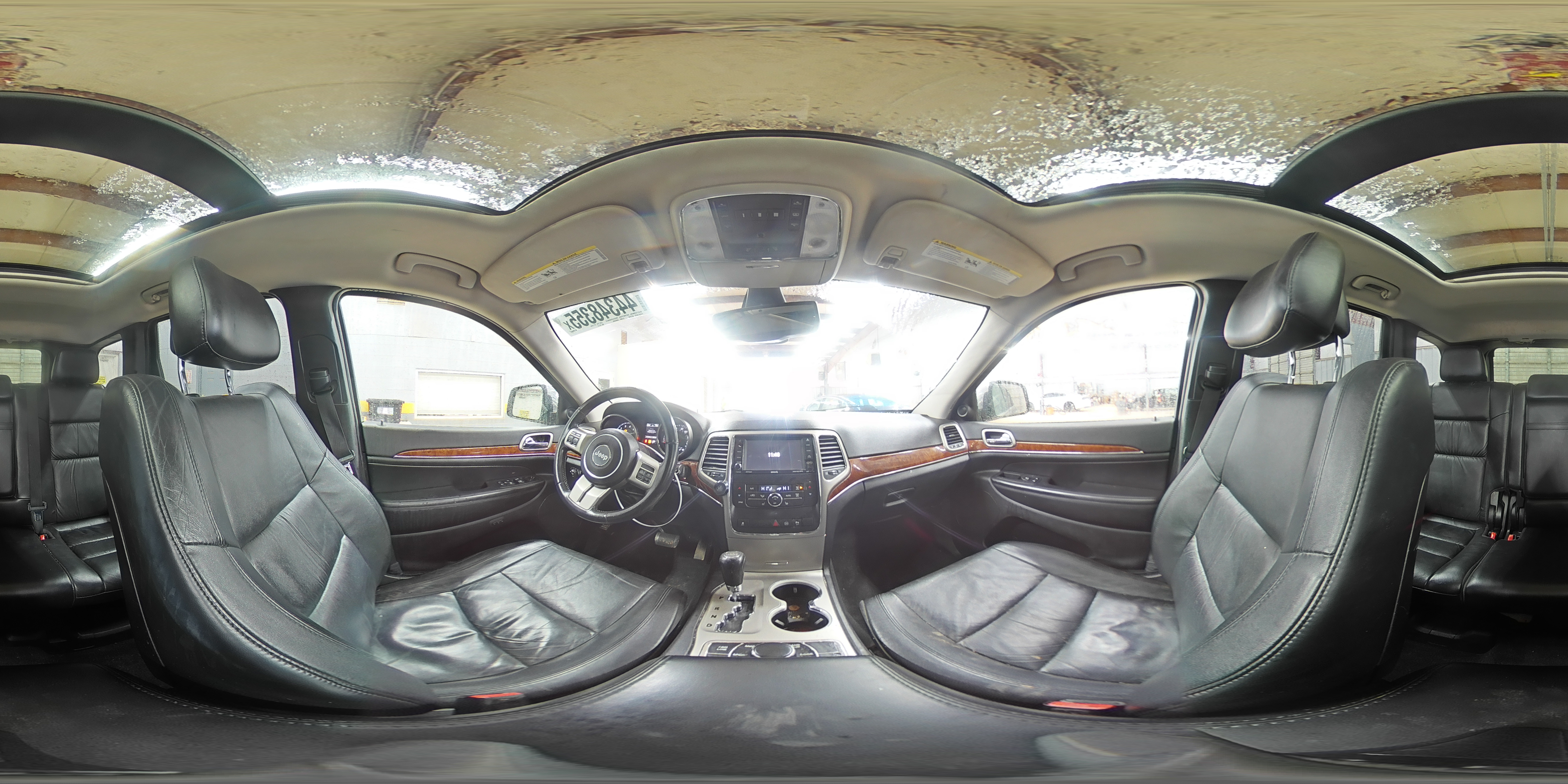 2012 Jeep Grand Cherokee - Image 14