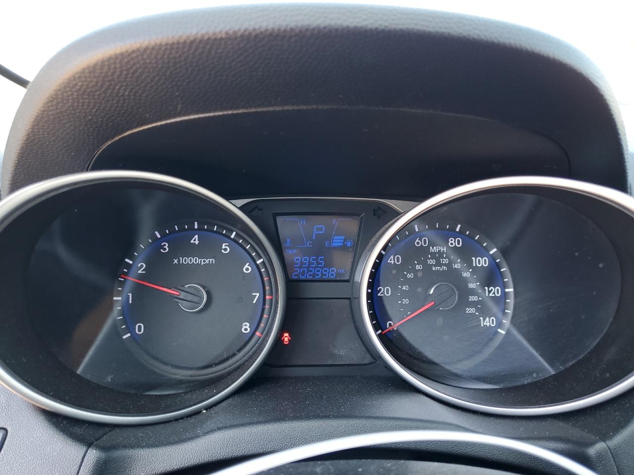 2011 Hyundai Tucson - Image 9
