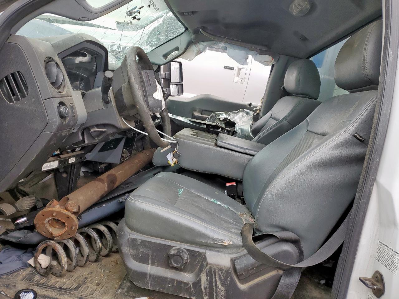 2015 Ford F350 - Image 7