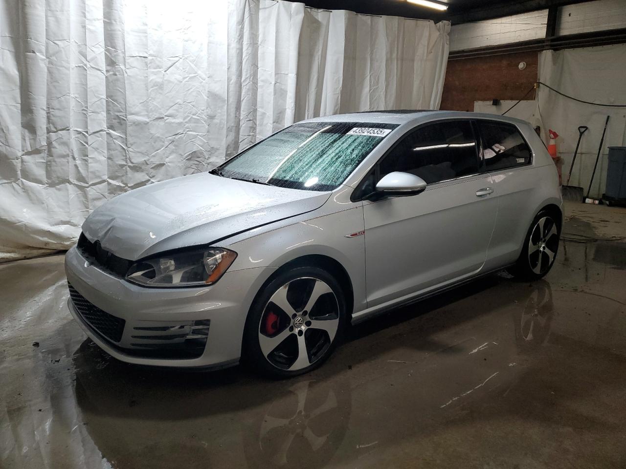 2016 Volkswagen GTI - Image 1