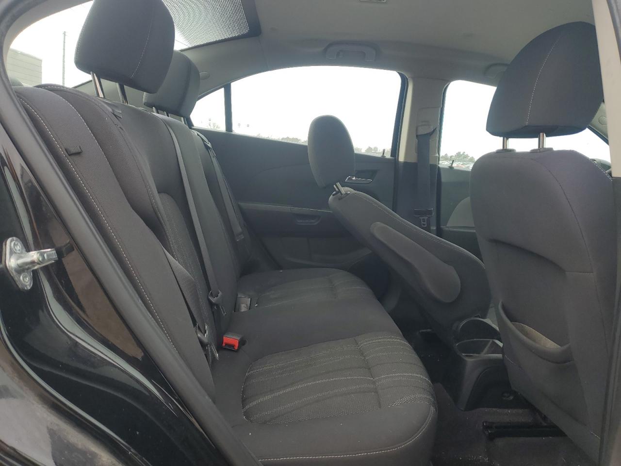 2017 Chevrolet Sonic - Image 10