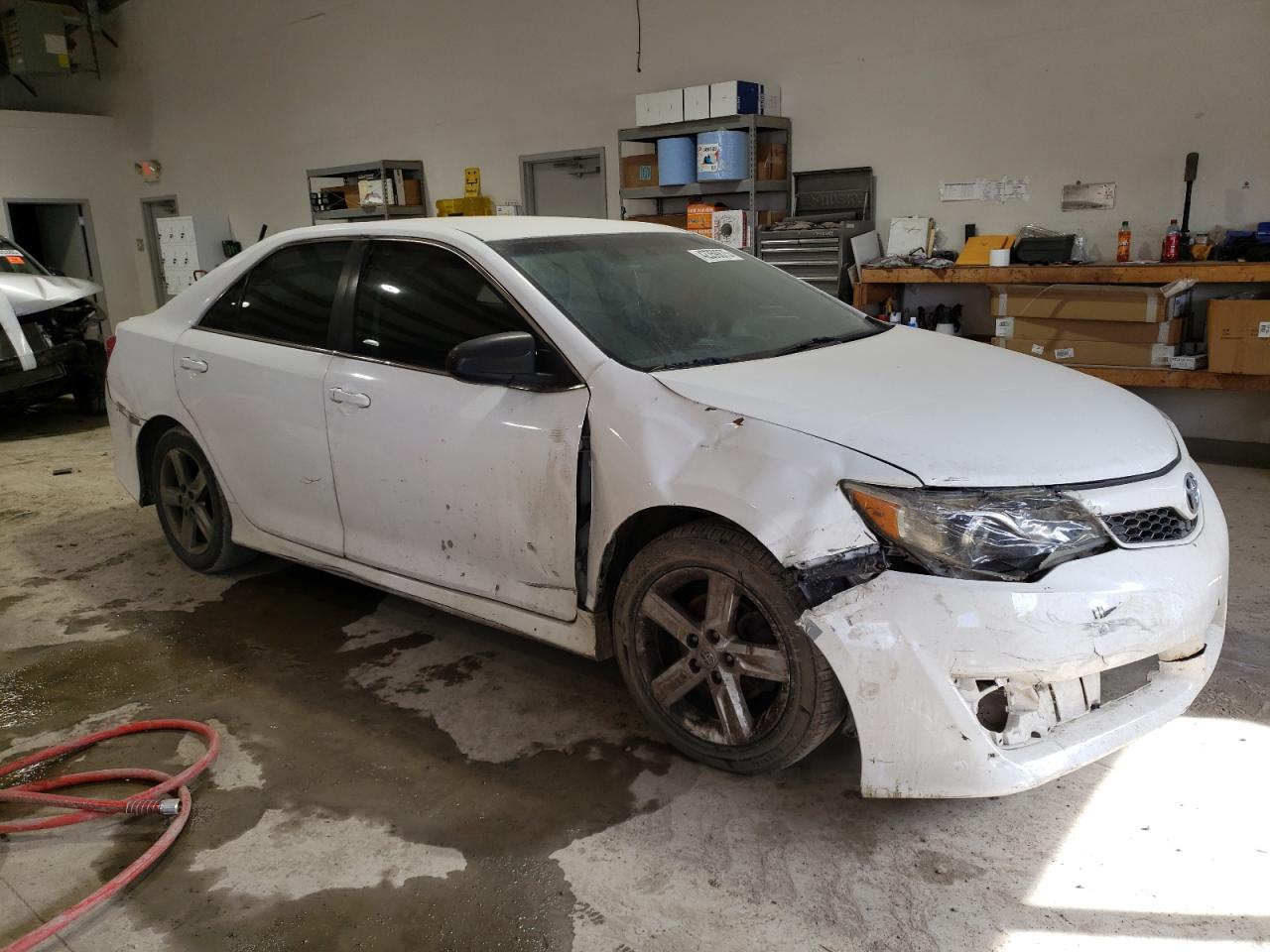2014 Toyota Camry - Image 4