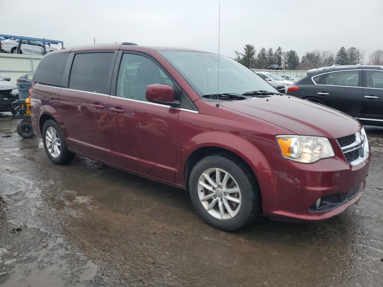 2019 Dodge Caravan - Image 4