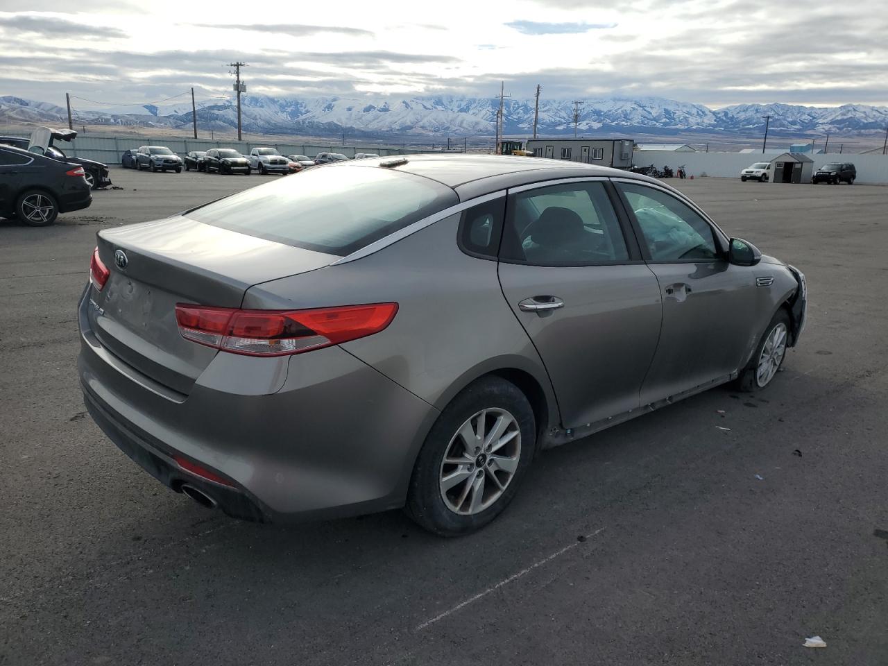 2016 Kia Optima - Image 3