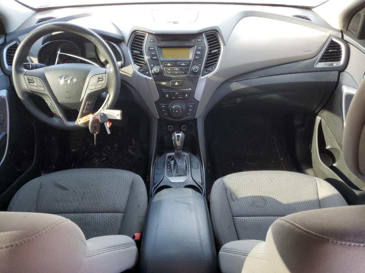 2015 Hyundai Santa Fe - Image 8