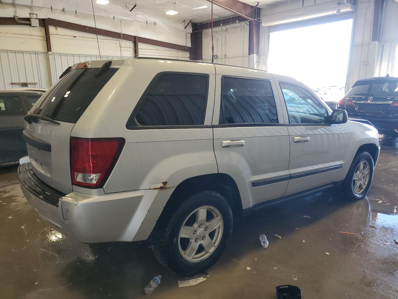 2007 Jeep Grand Cherokee - Image 3
