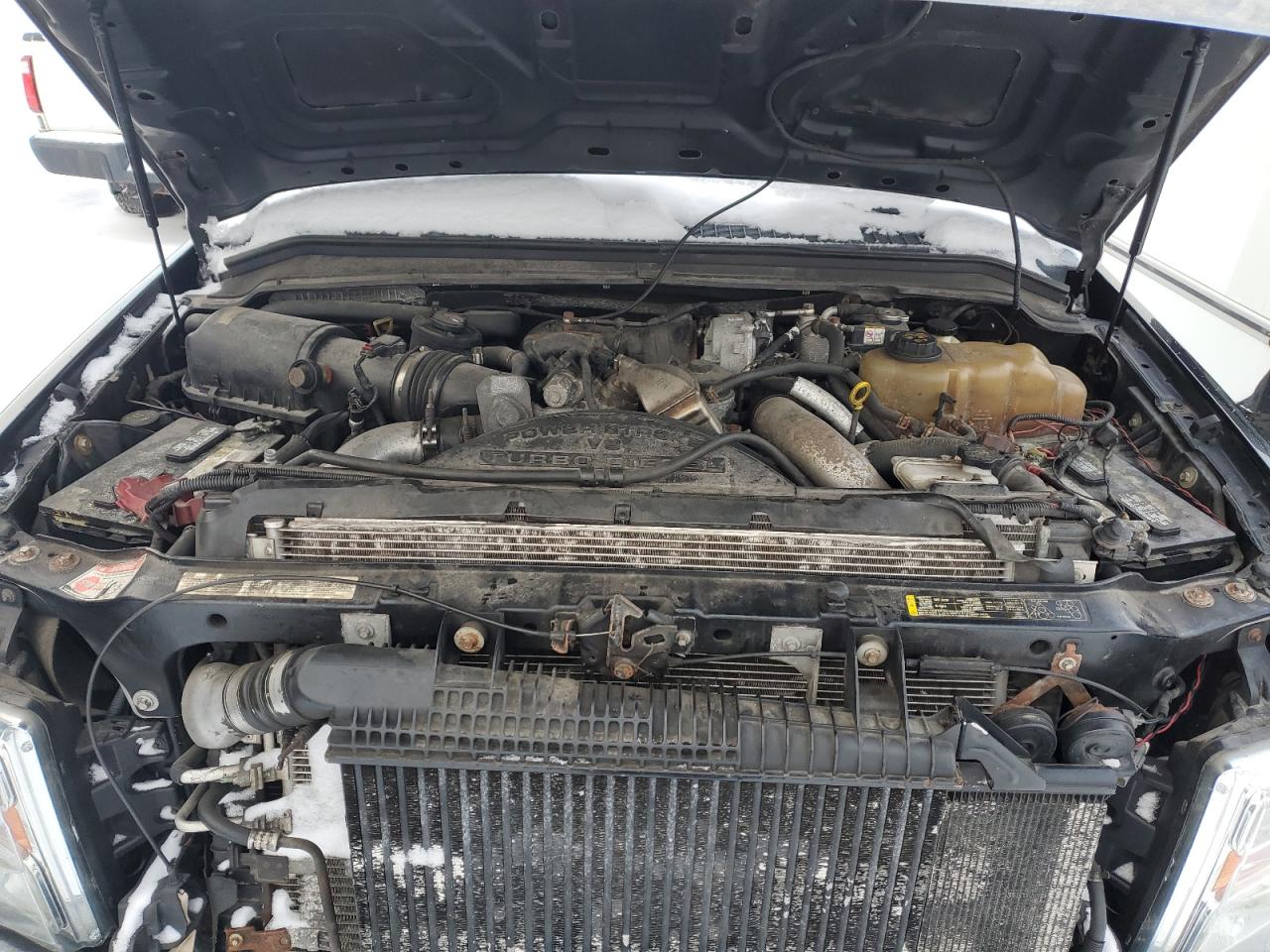 2010 Ford F450 - Image 12