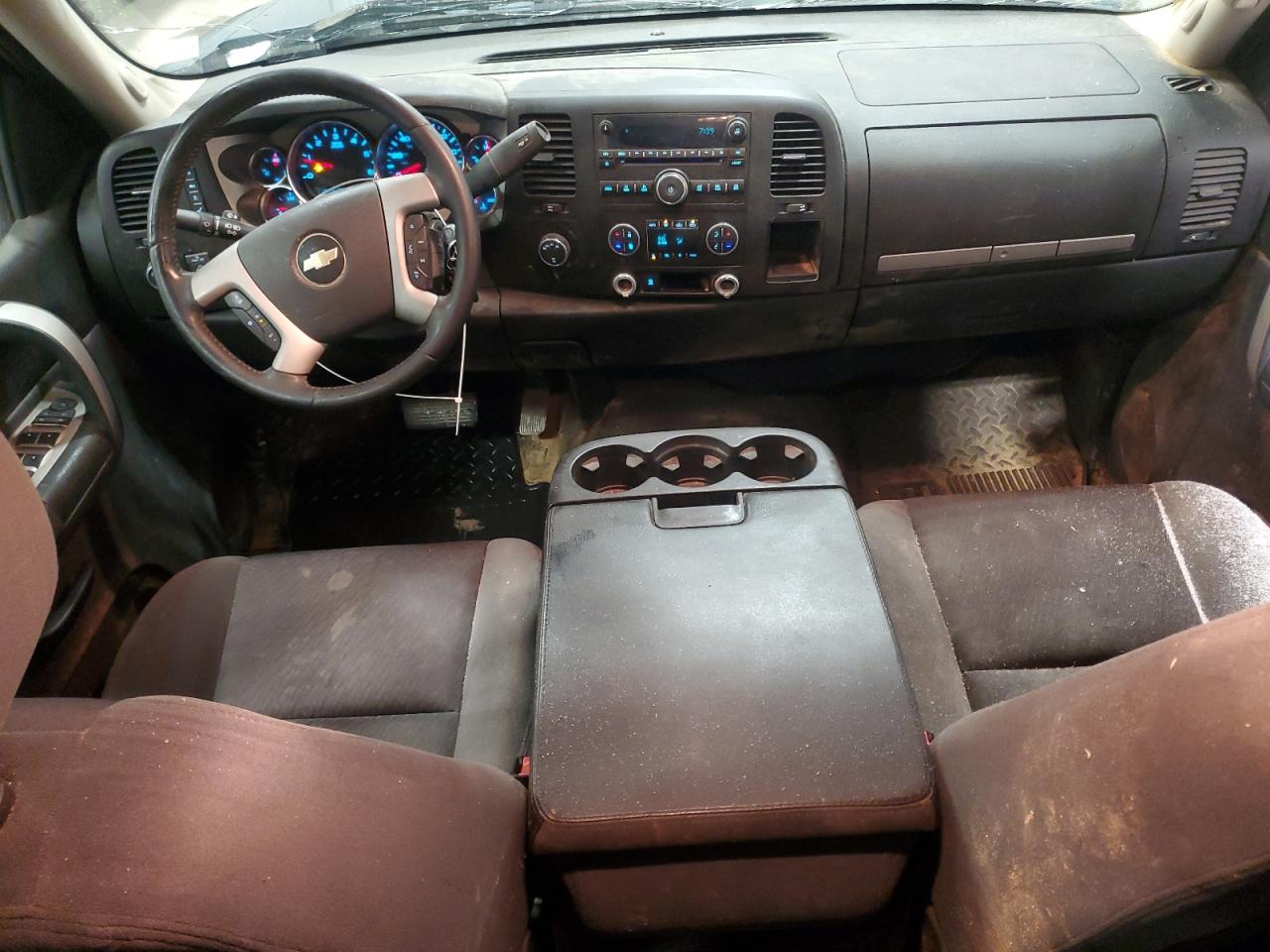 2009 Chevrolet Silverado - Image 8