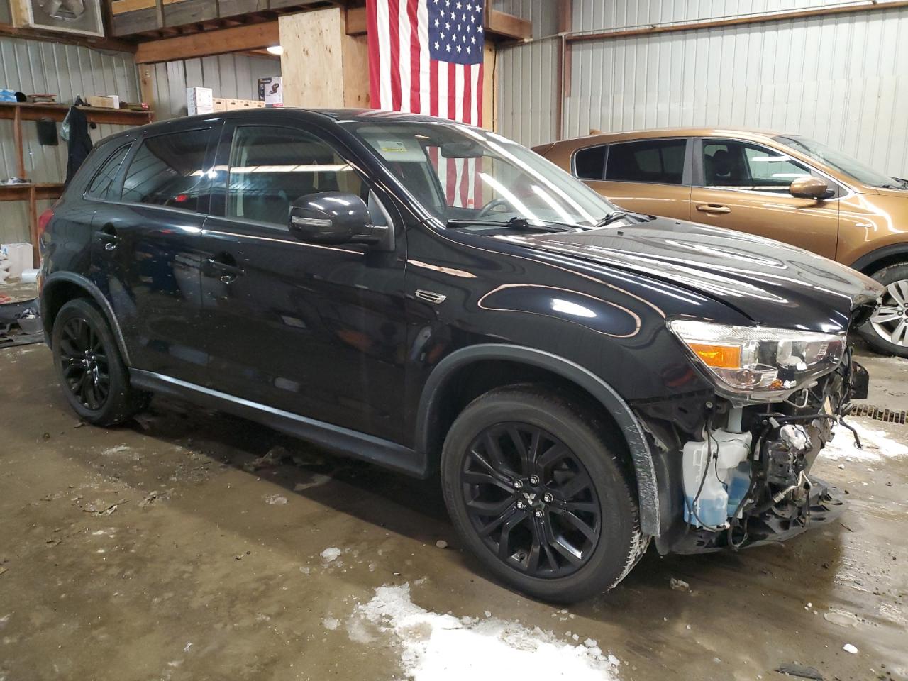 2018 Mitsubishi Outlander - Image 4