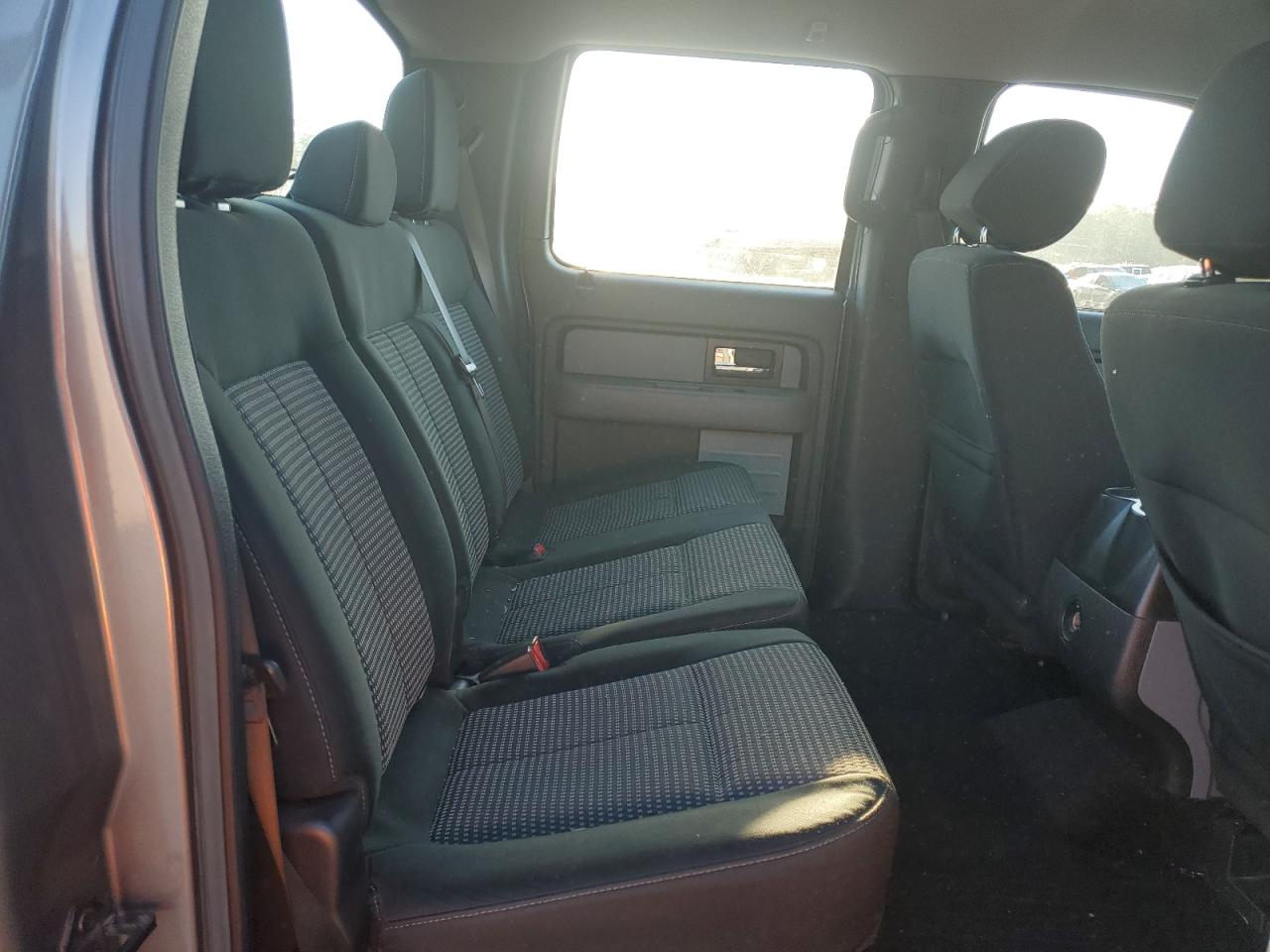 2014 Ford F-150 - Image 11