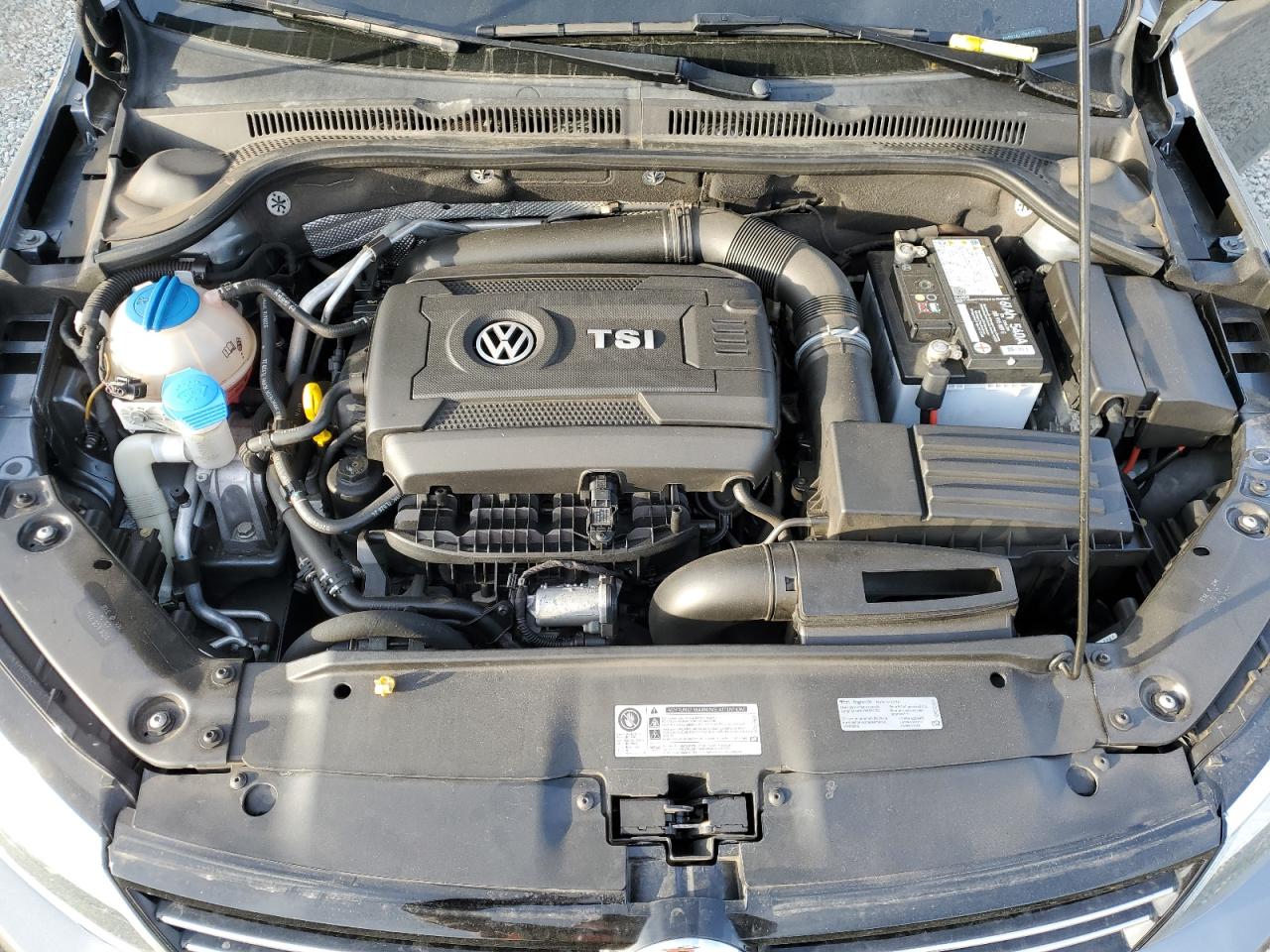 2014 Volkswagen Jetta - Image 11
