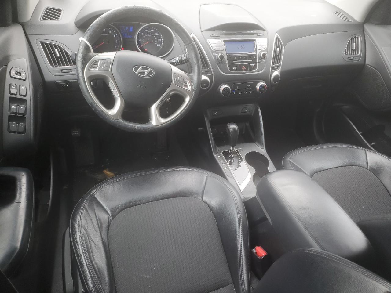 2013 Hyundai Tucson - Image 8