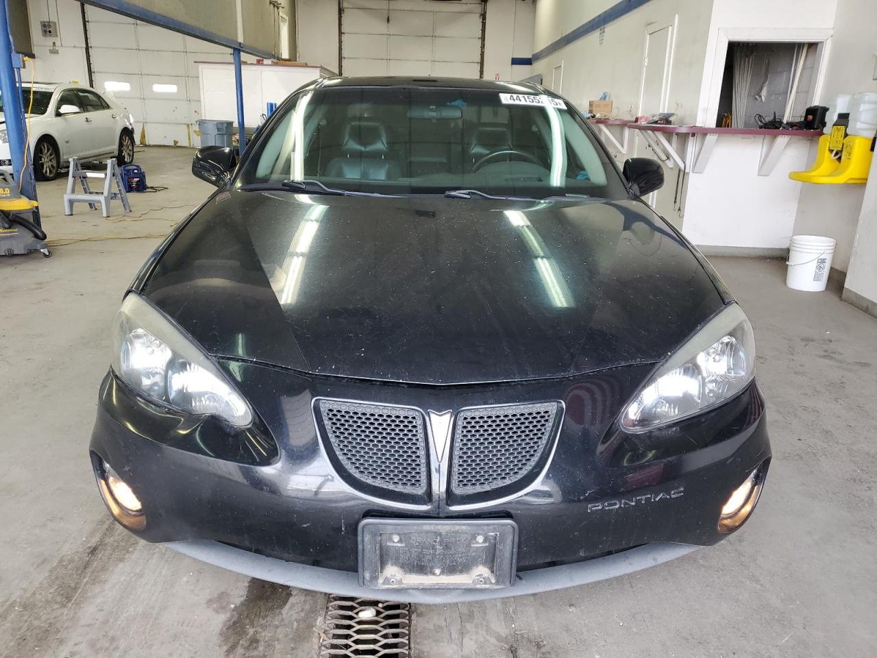 2004 Pontiac Grand Prix - Image 5