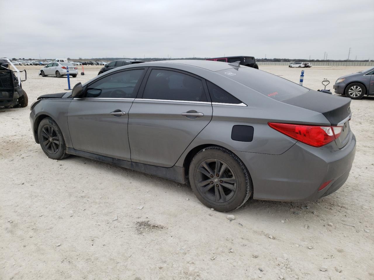 2014 Hyundai Sonata - Image 2