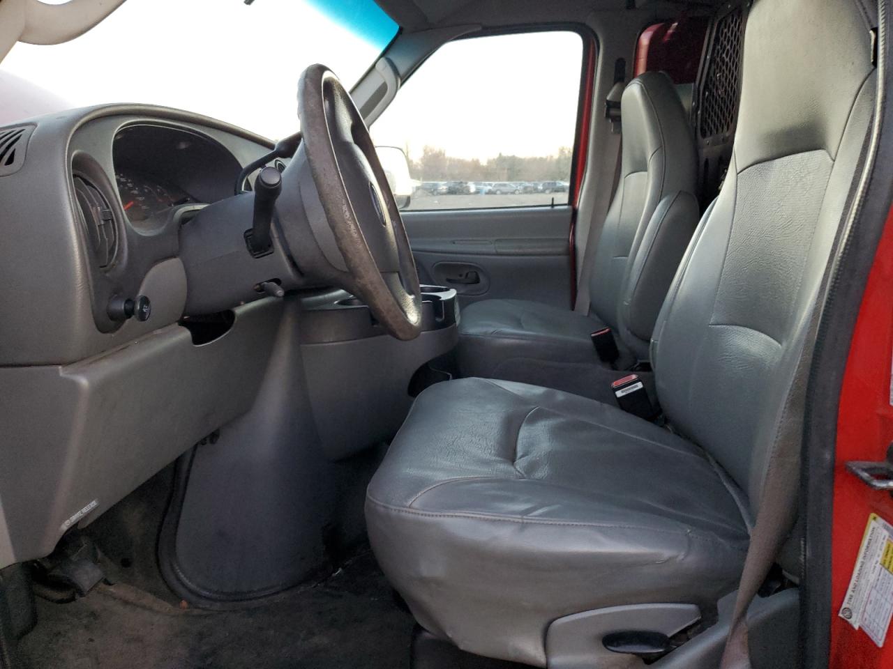 2006 Ford Econoline - Image 7